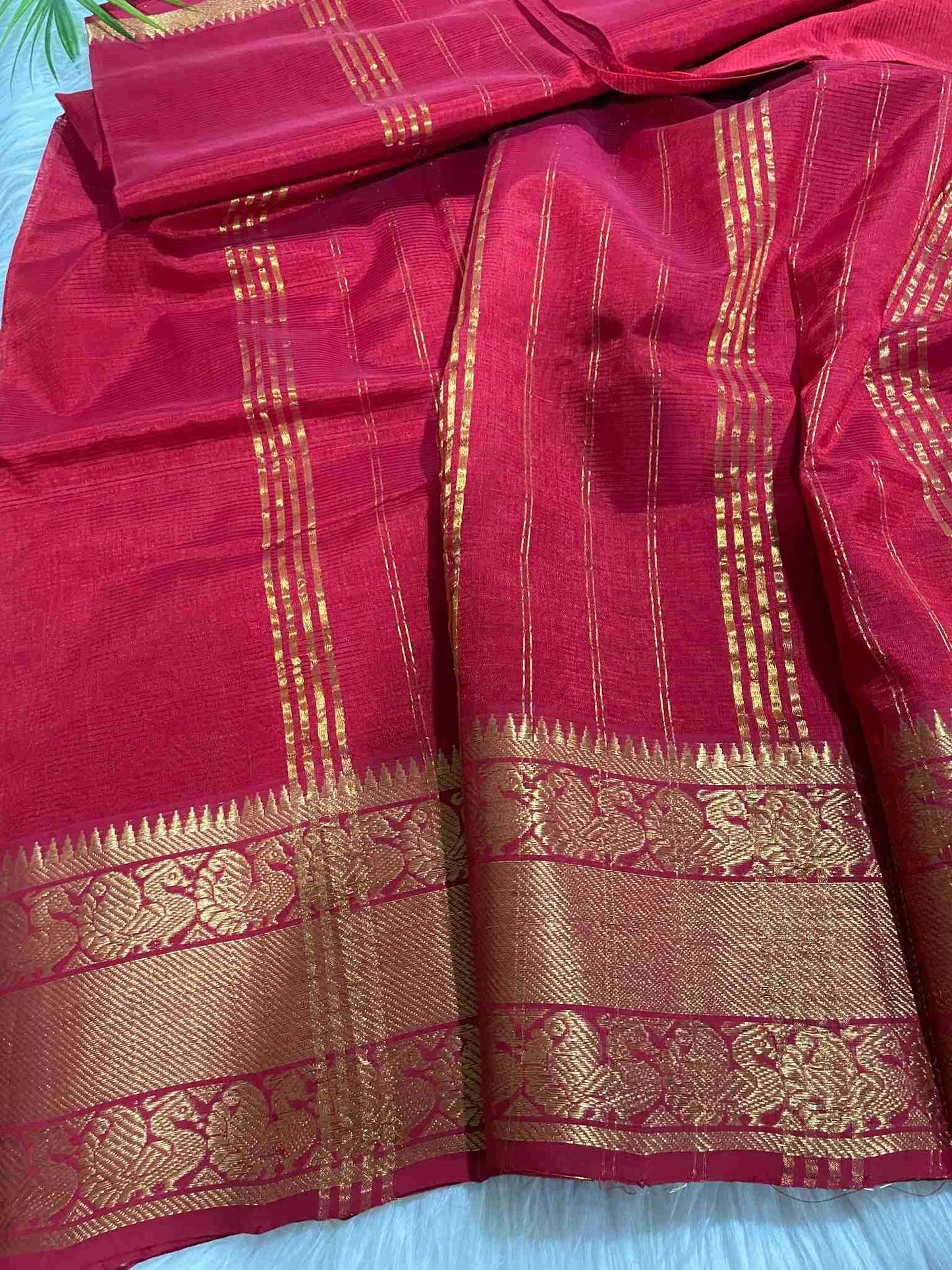 Red Managalagiri Saree