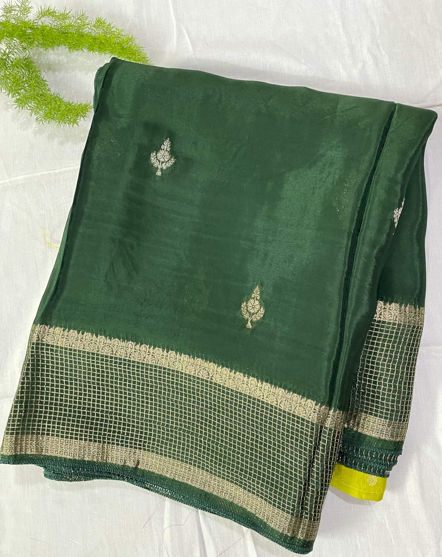 Bottle Green Viscose Crepe Saree