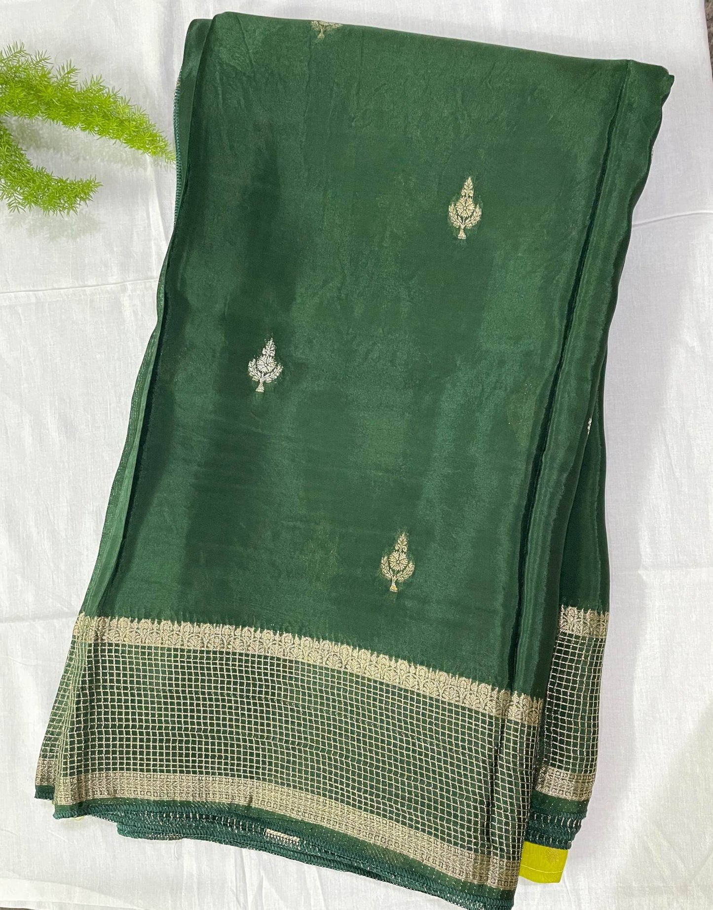 Bottle Green Viscose Crepe Saree