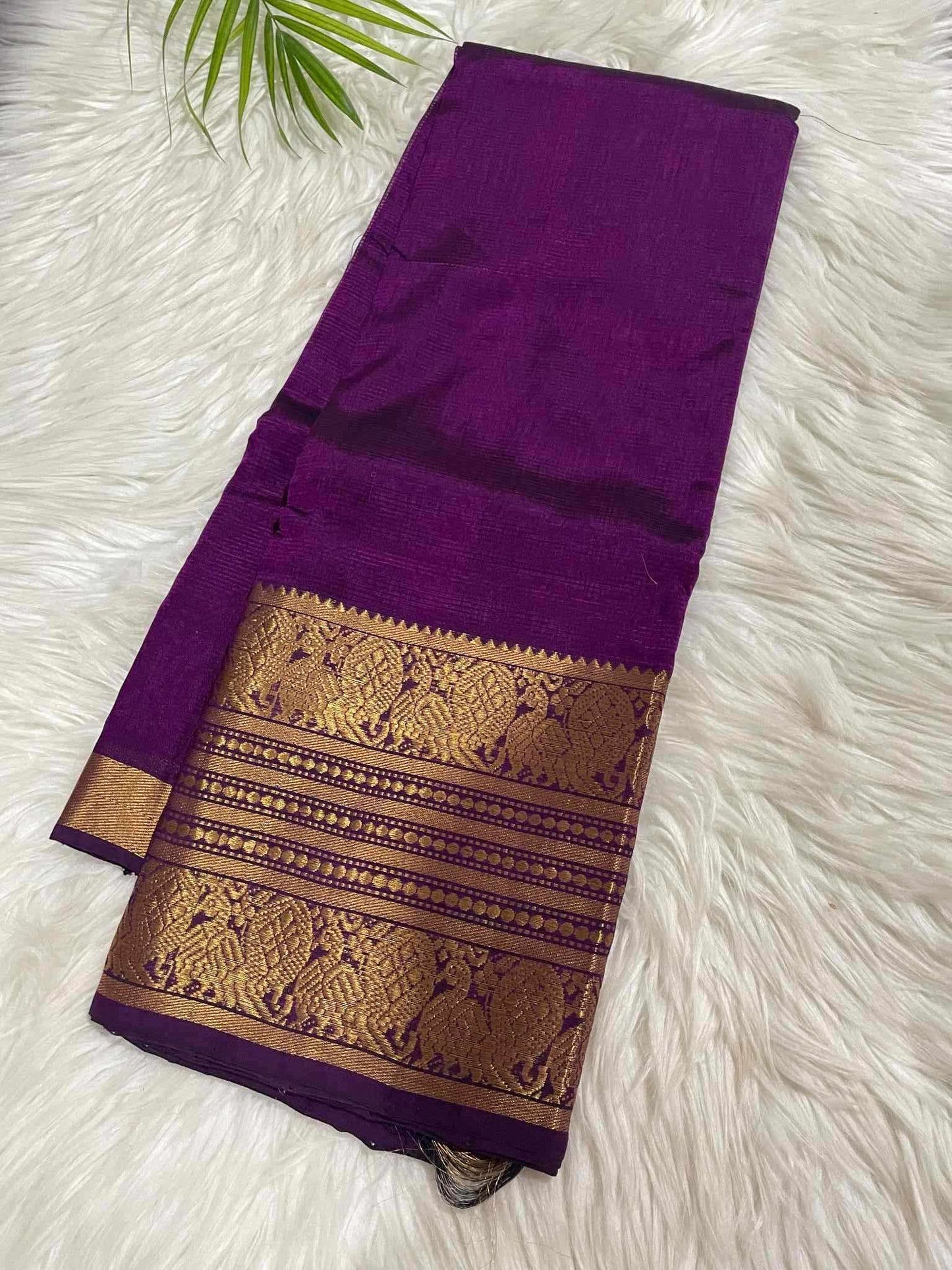 Megenta Mangalagiri Saree